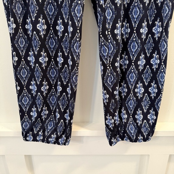 Women’s White House Black Market Blue patterned jogger Dress Pants size small - Picture 3 of 8